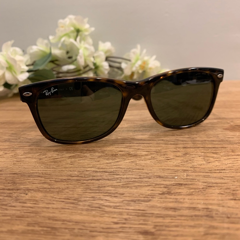 BRAND NEW Ray Ban sunglasses
